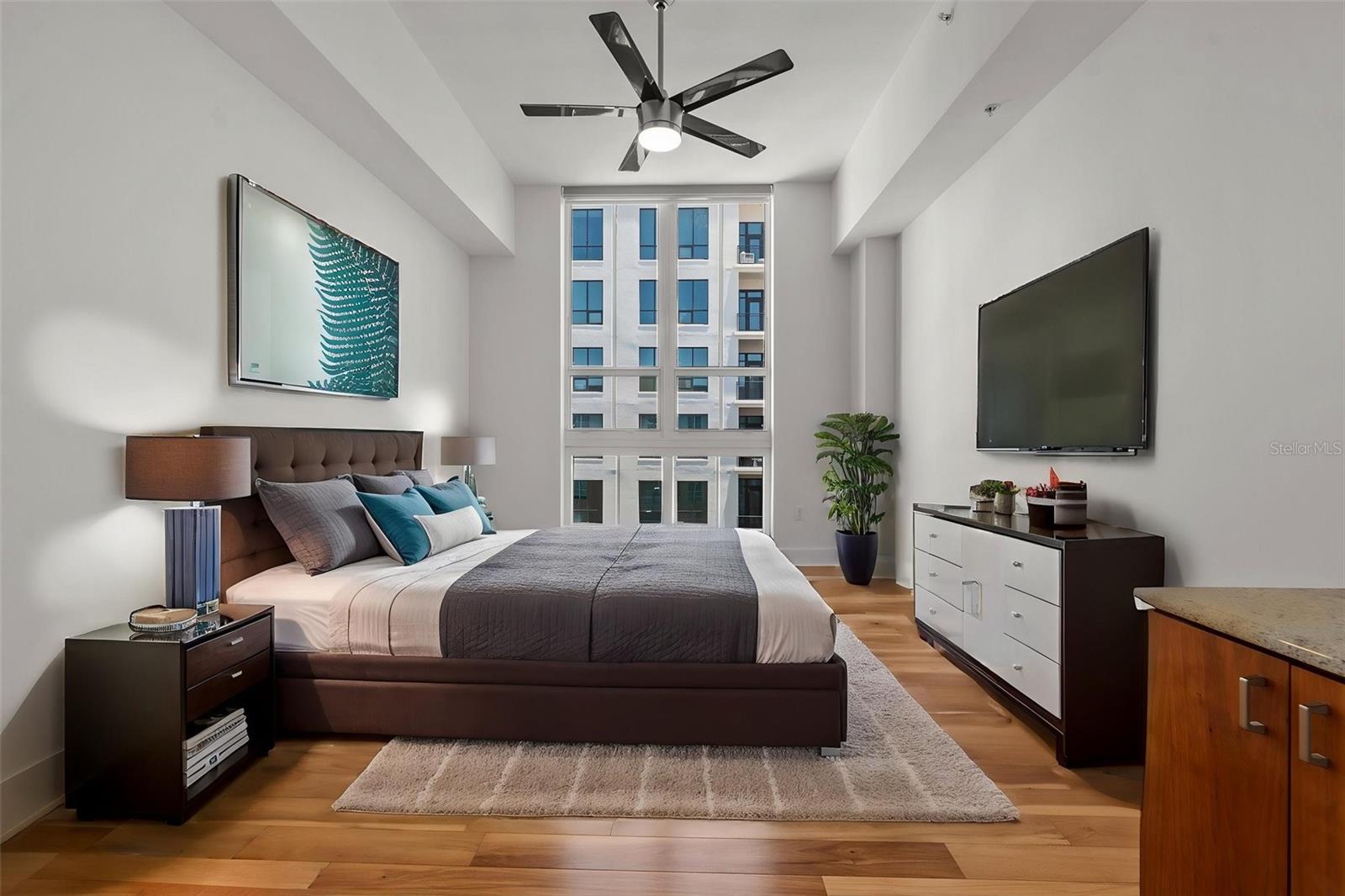 1350 MAIN RESIDENTIAL - Residential