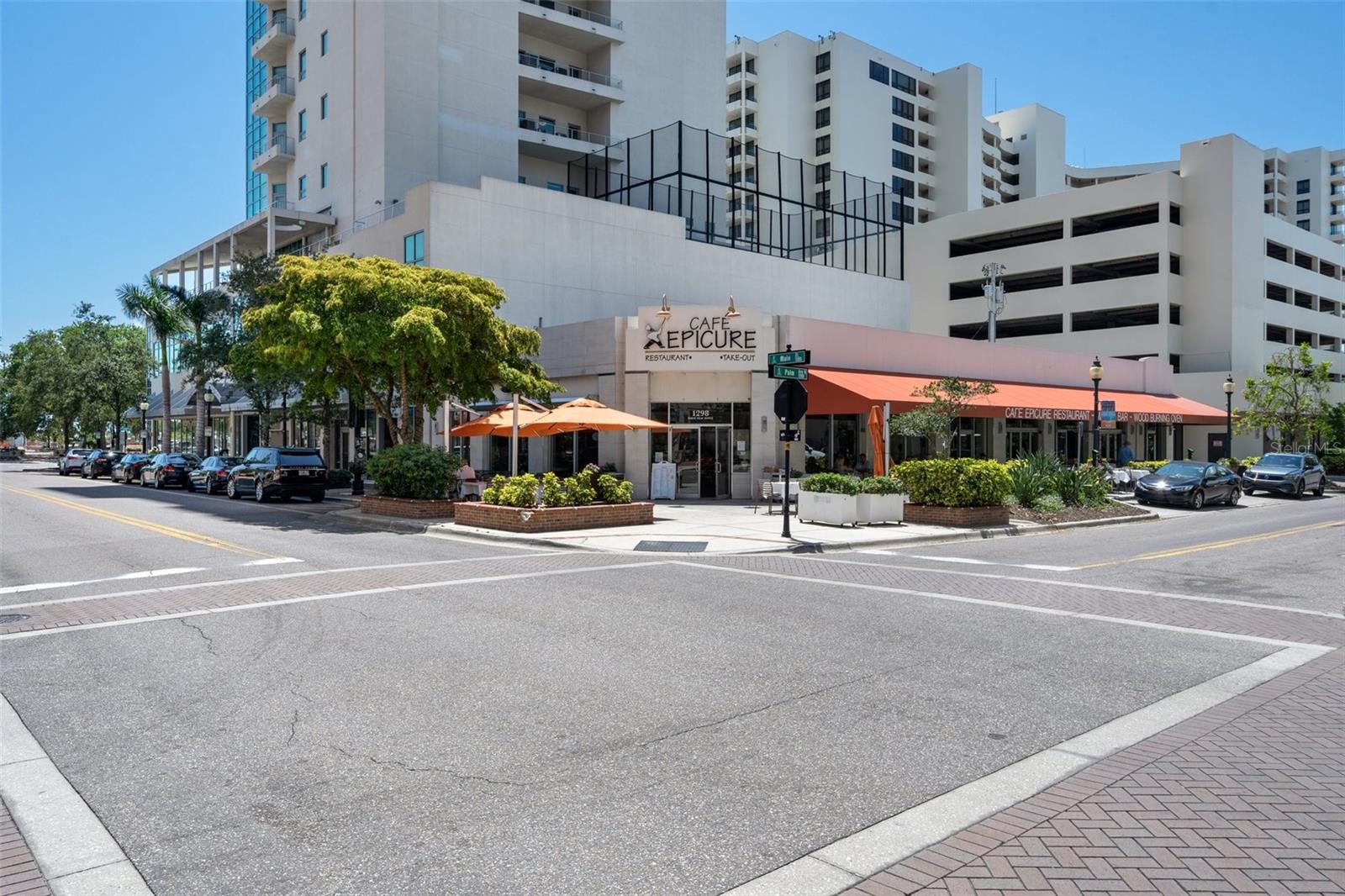 1350 MAIN RESIDENTIAL - Residential