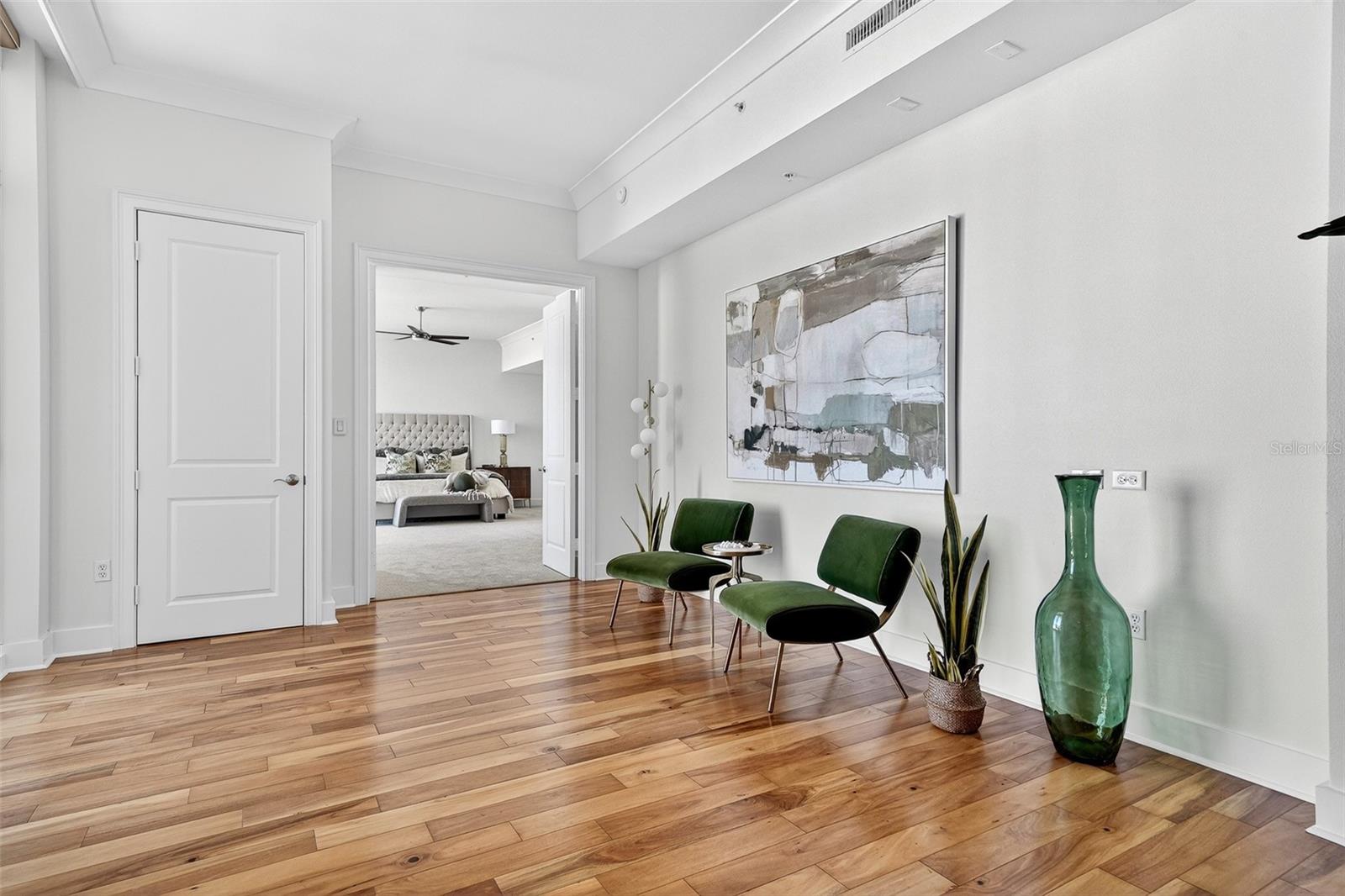 1350 MAIN RESIDENTIAL - Residential