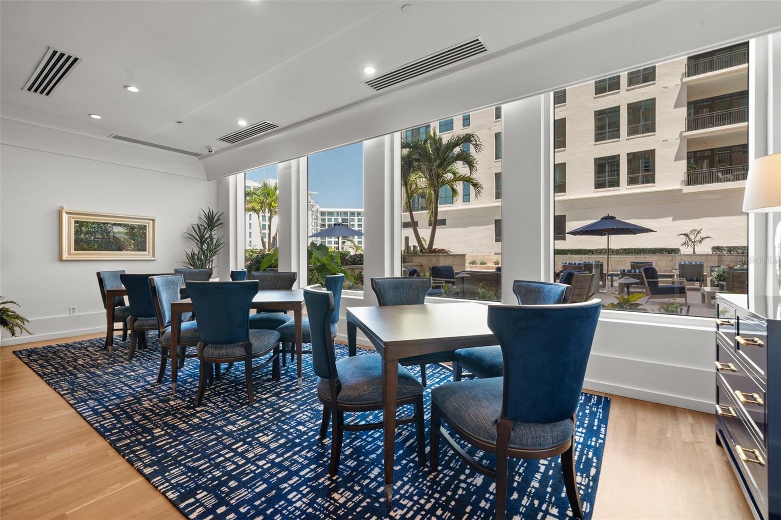 1350 MAIN RESIDENTIAL - Residential