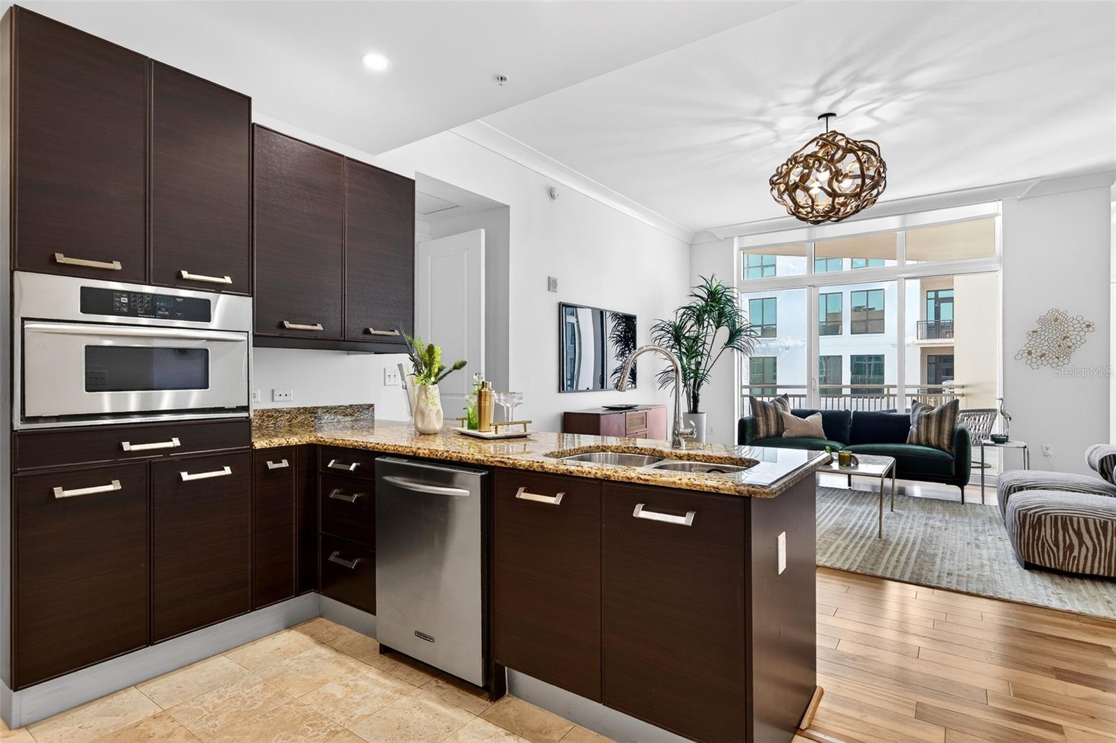 1350 MAIN RESIDENTIAL - Residential