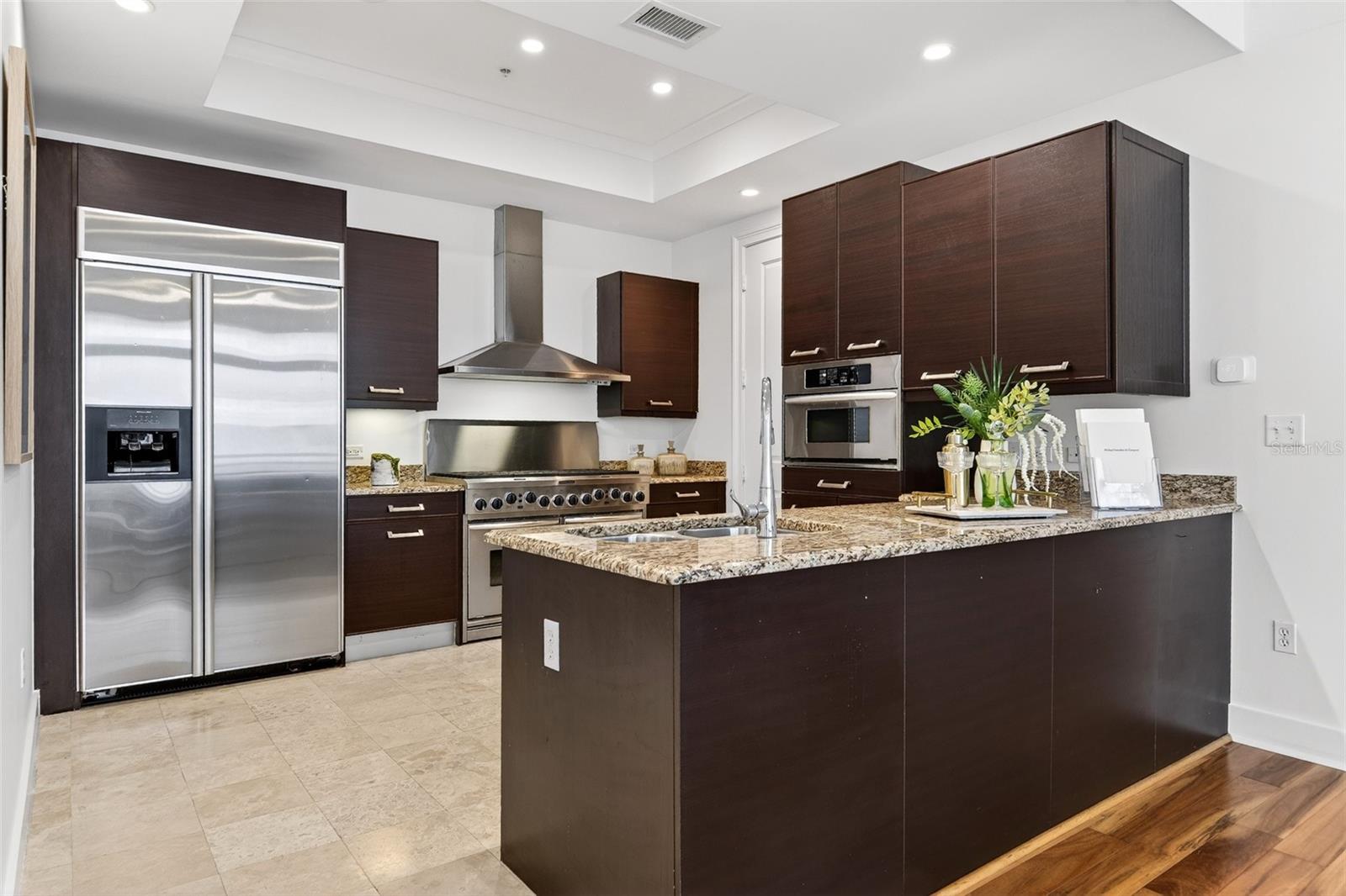 1350 MAIN RESIDENTIAL - Residential
