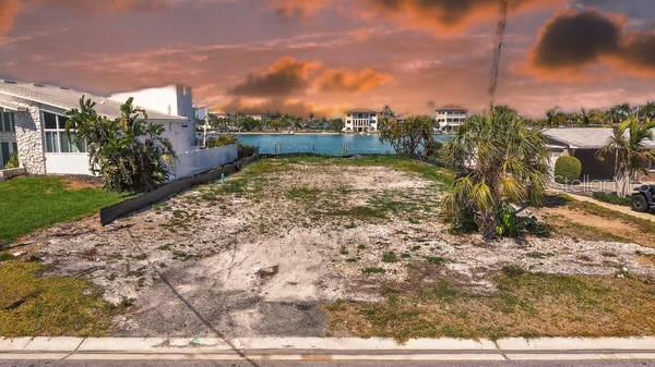 PARADISE ISLAND 1ST ADD - Land