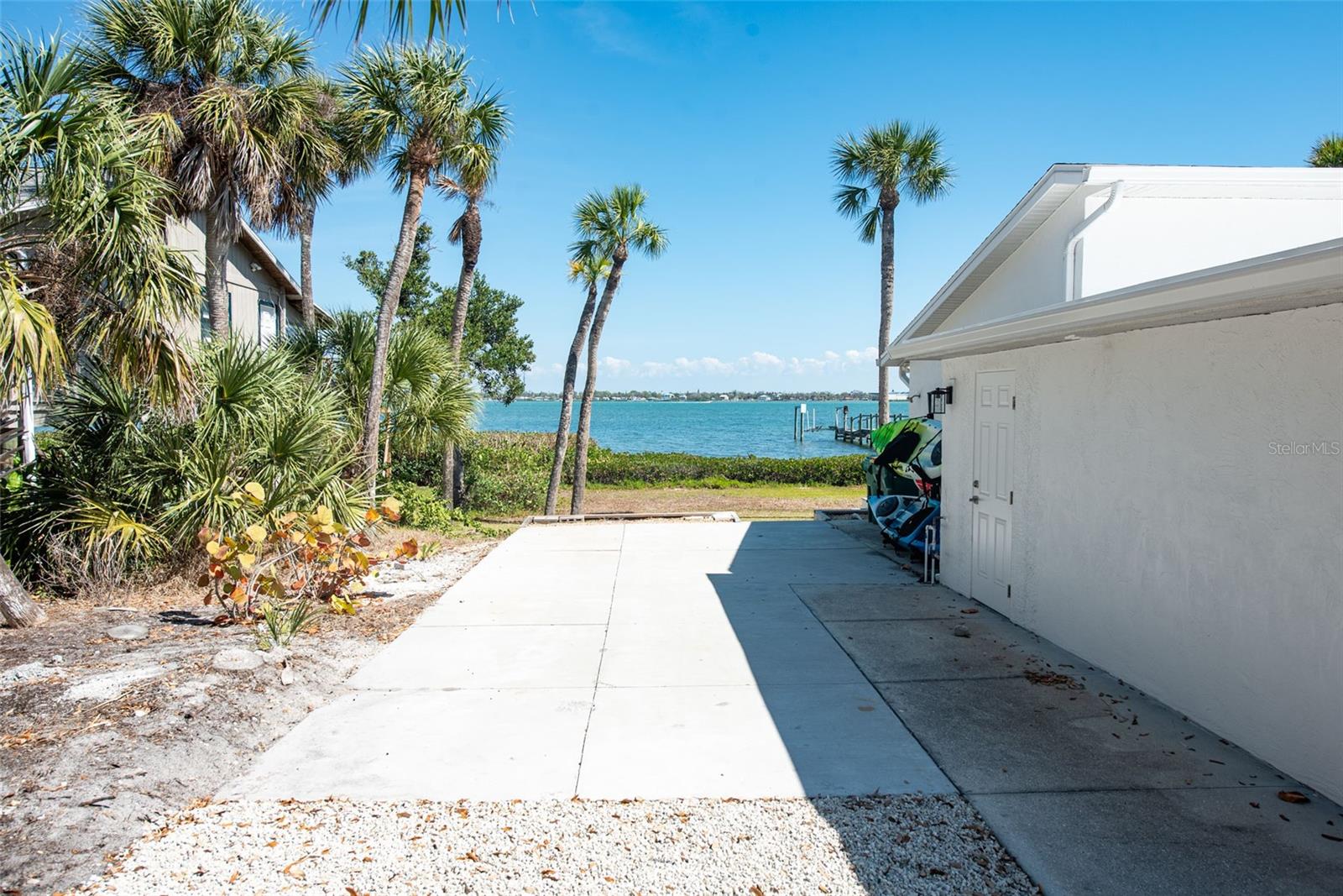 PELICAN SHORES - Residential