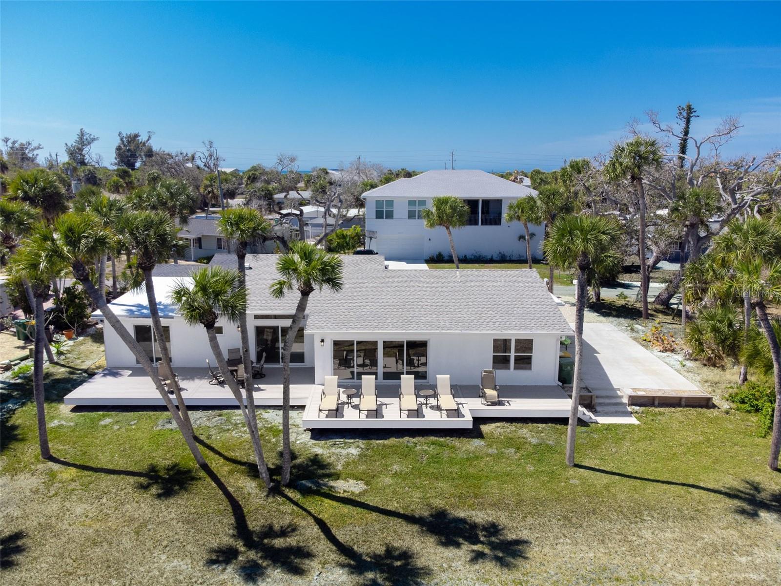 PELICAN SHORES - Residential