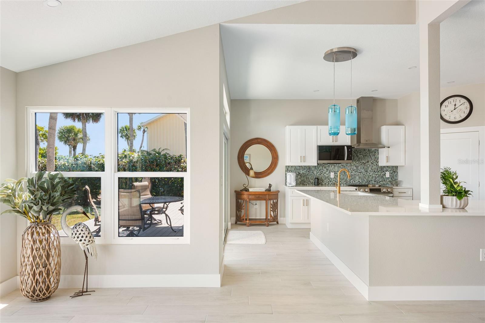 PELICAN SHORES - Residential