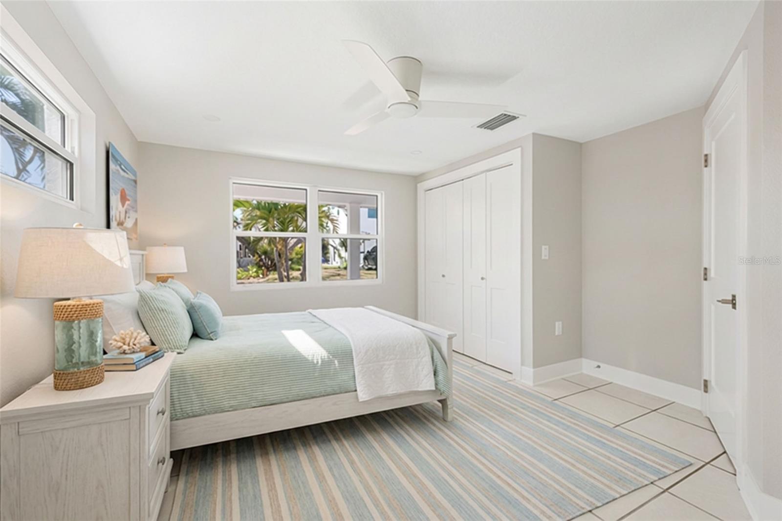 PELICAN SHORES - Residential