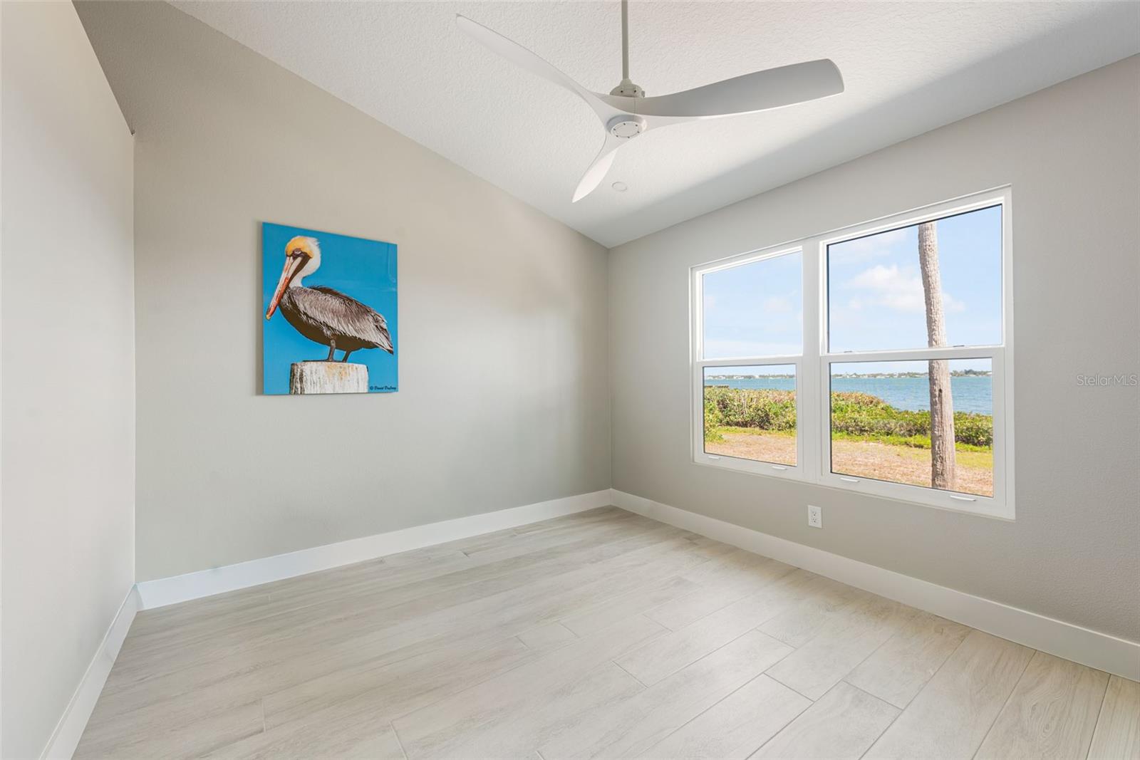 PELICAN SHORES - Residential