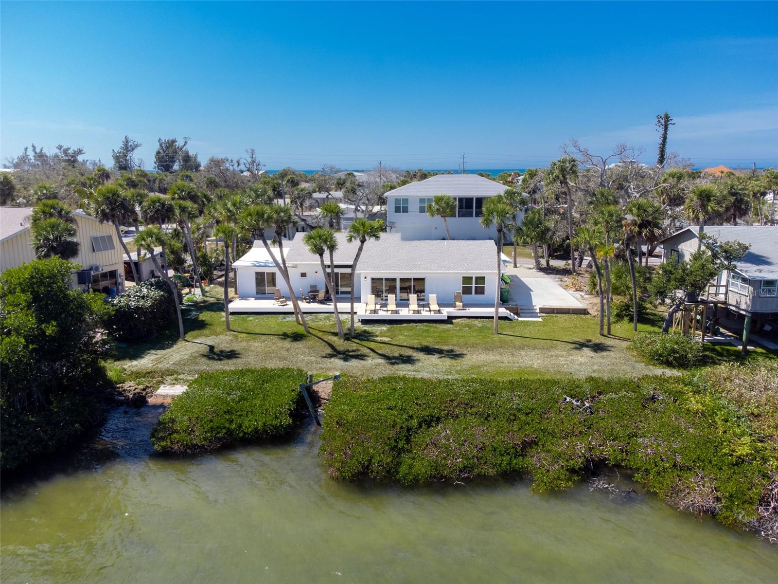 PELICAN SHORES - Residential