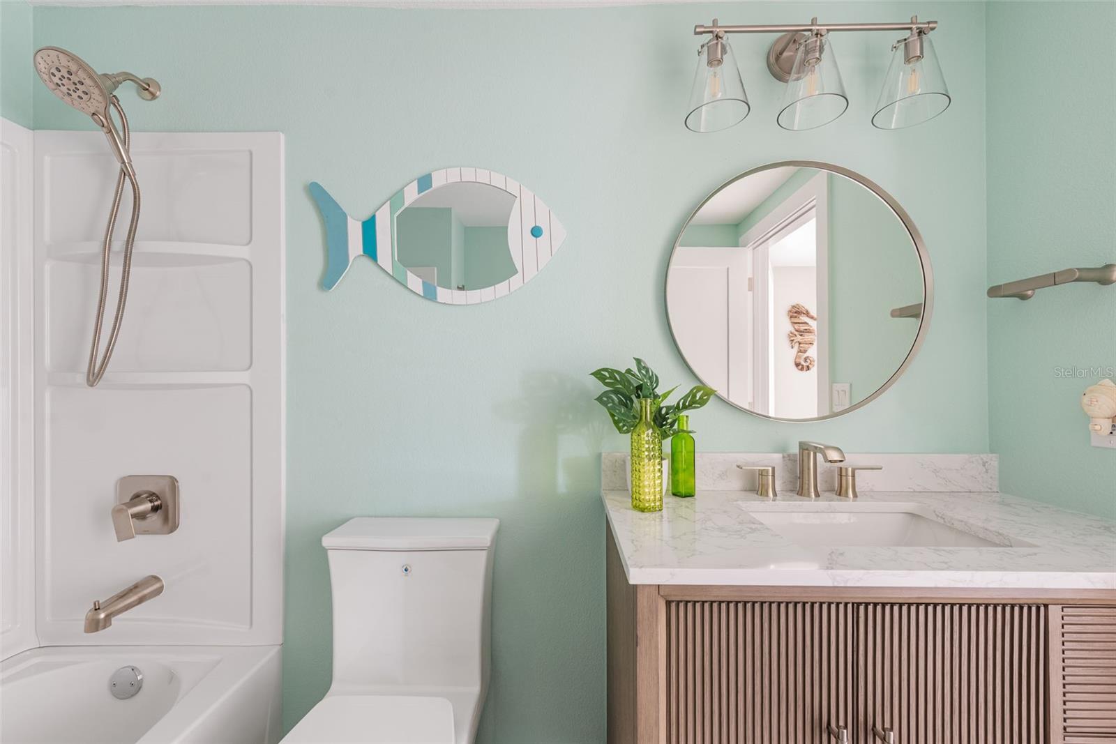 PELICAN SHORES - Residential