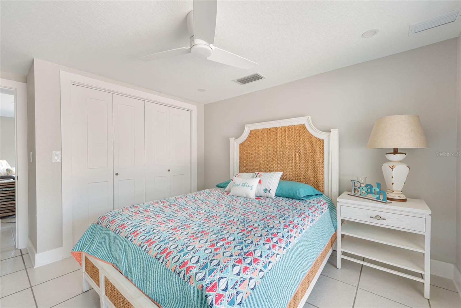 PELICAN SHORES - Residential