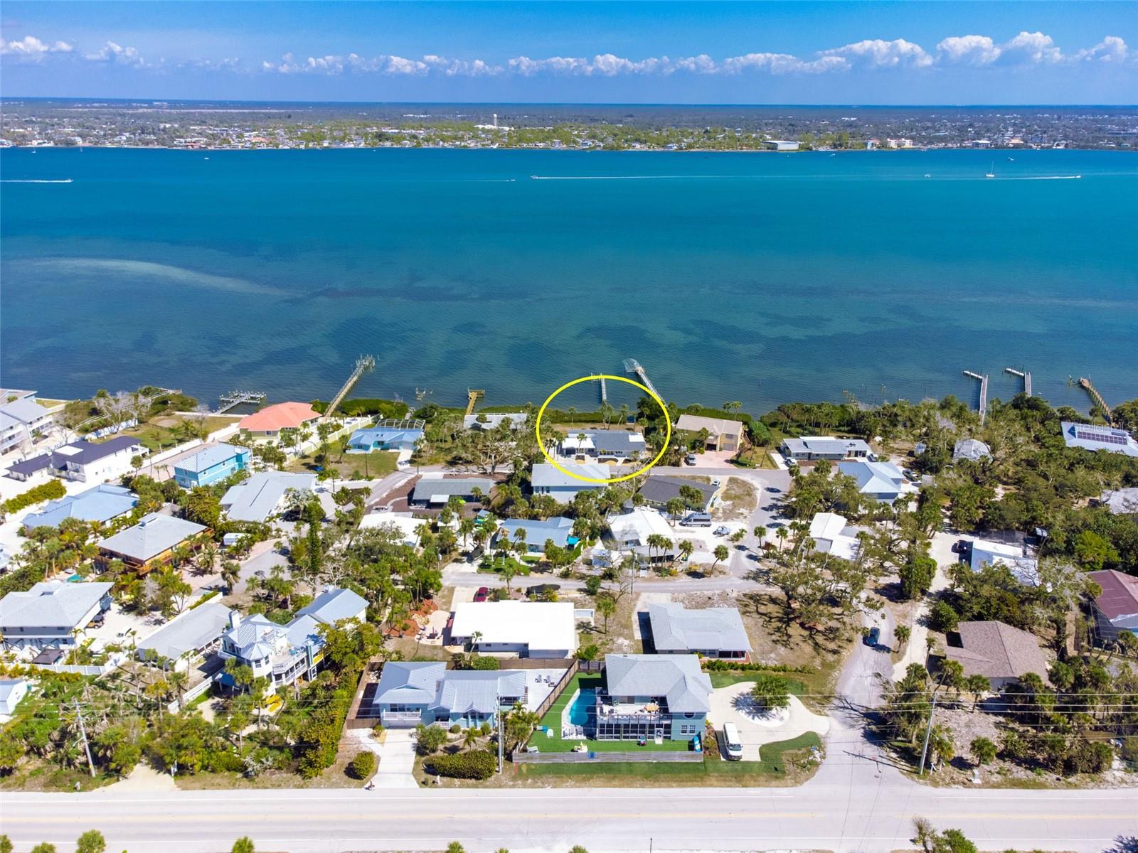 PELICAN SHORES - Residential