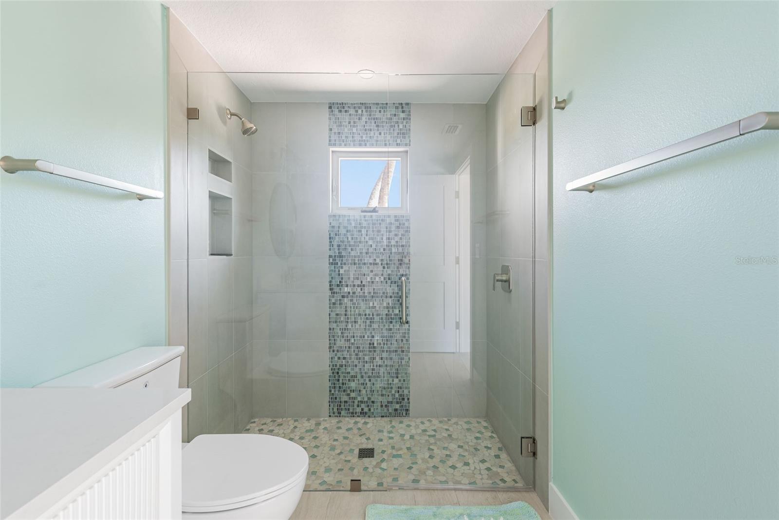 PELICAN SHORES - Residential