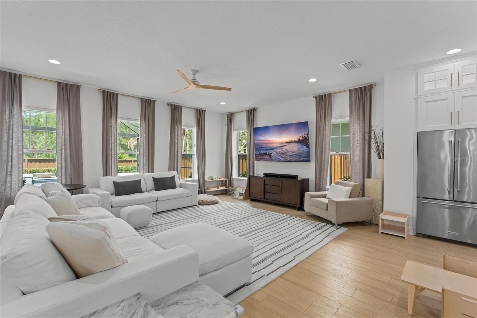 LAUREATE PARK - Residential
