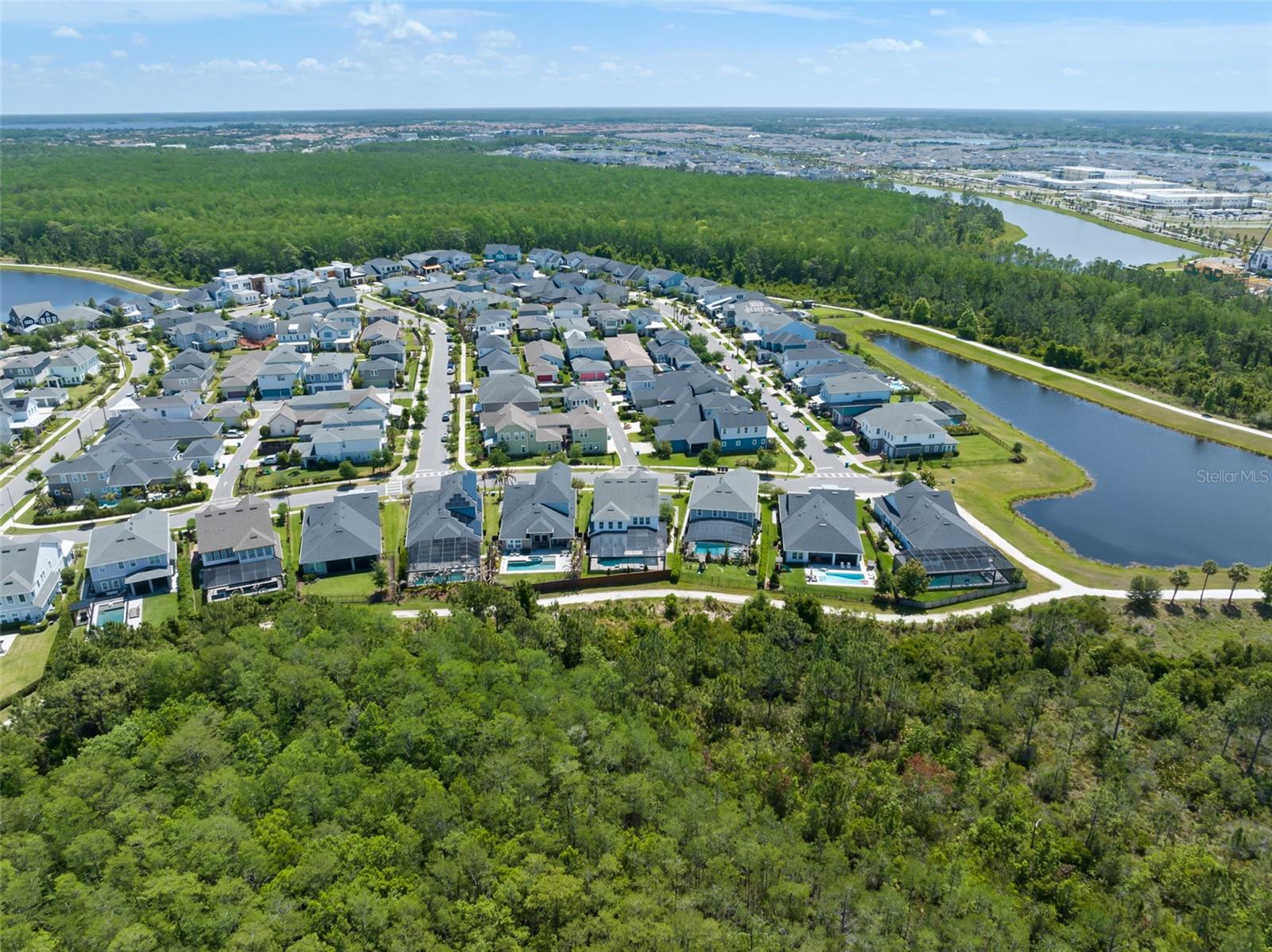 LAUREATE PARK - Residential