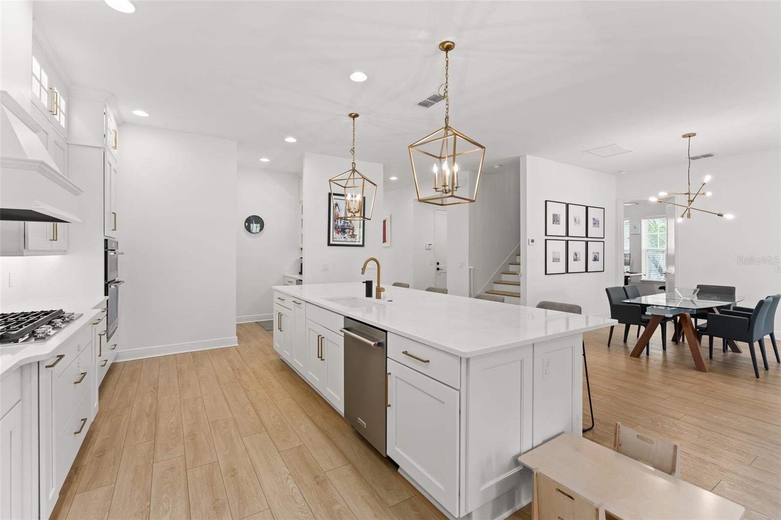 LAUREATE PARK - Residential