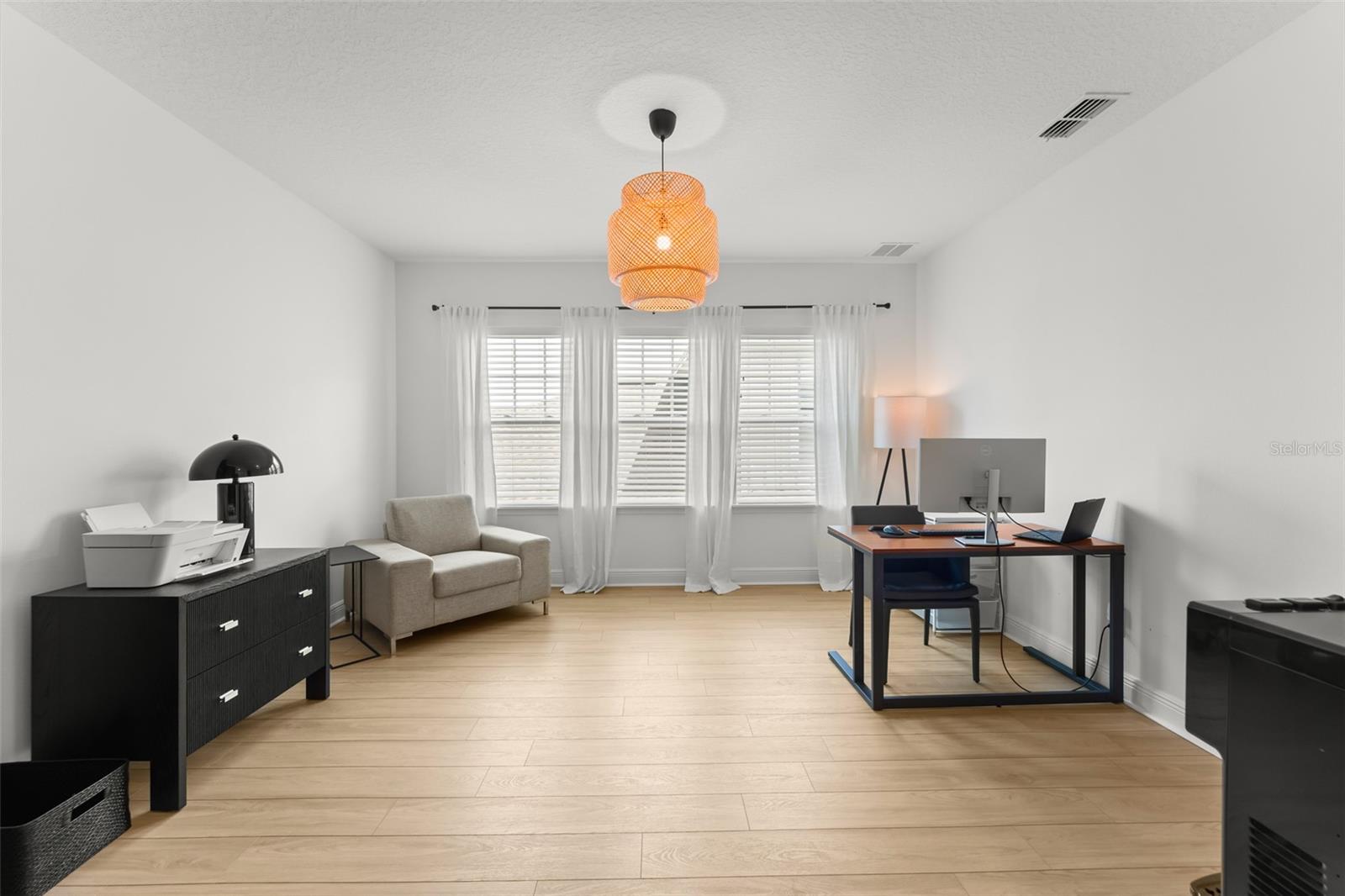 LAUREATE PARK - Residential