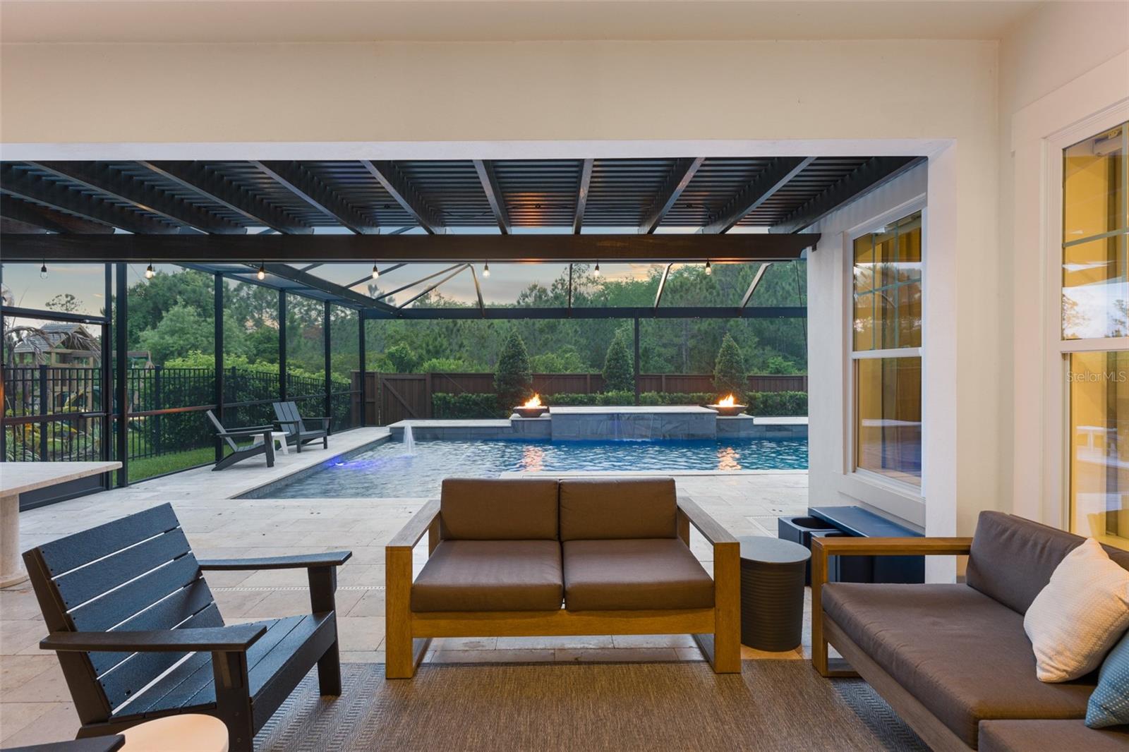 LAUREATE PARK - Residential