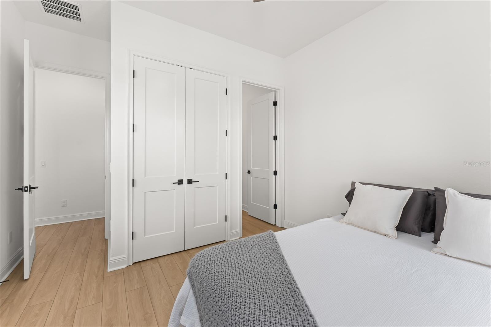 LAUREATE PARK - Residential