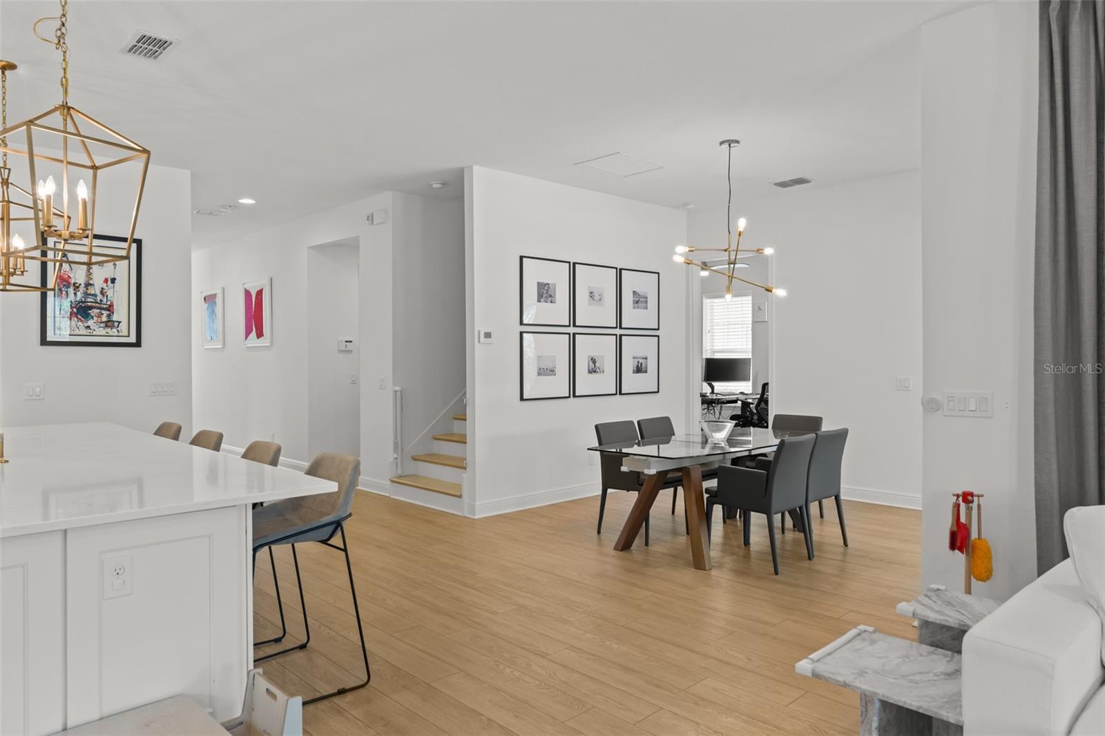 LAUREATE PARK - Residential