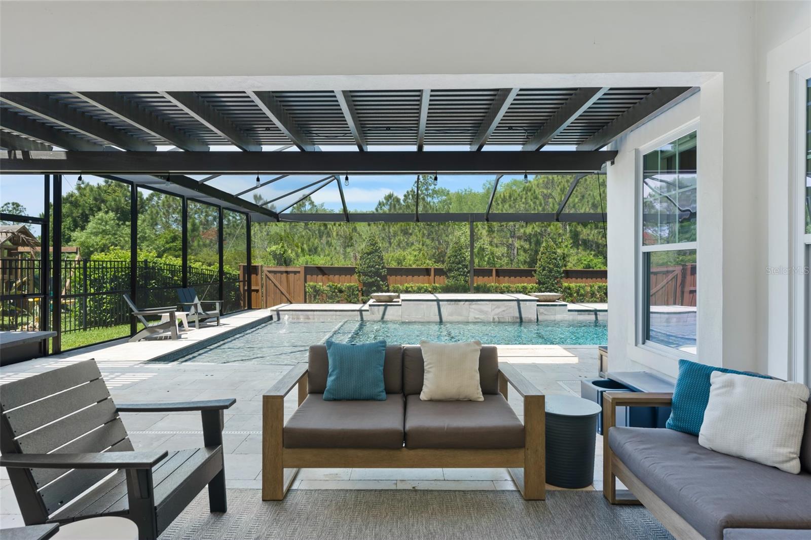 LAUREATE PARK - Residential