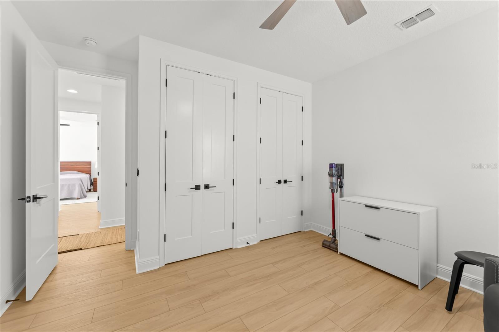 LAUREATE PARK - Residential