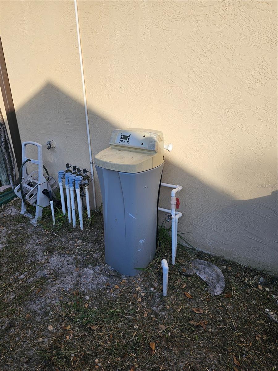 2729 SWEET SPRINGS STREET