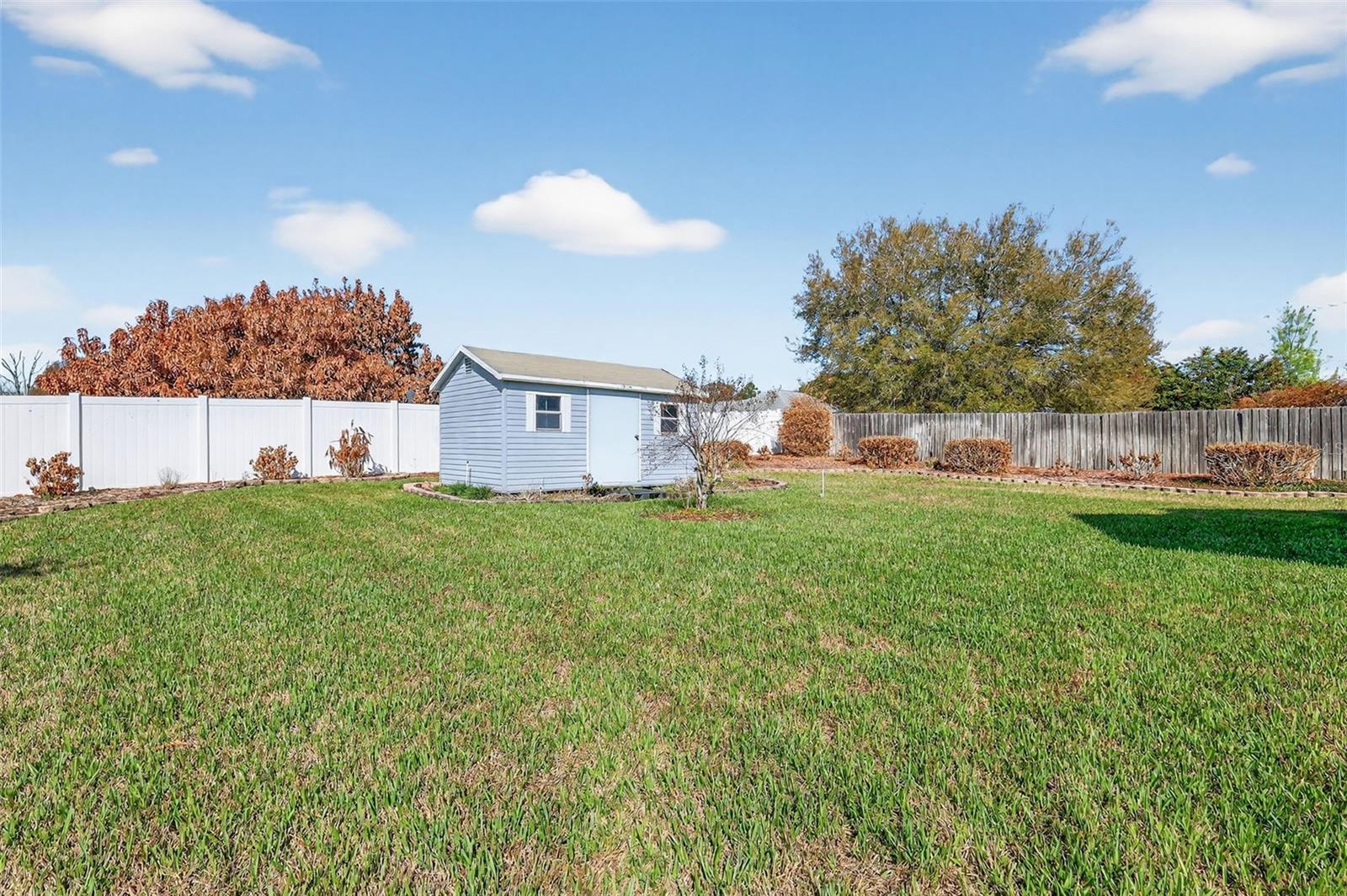 LAKEWOOD RIDGE - Residential