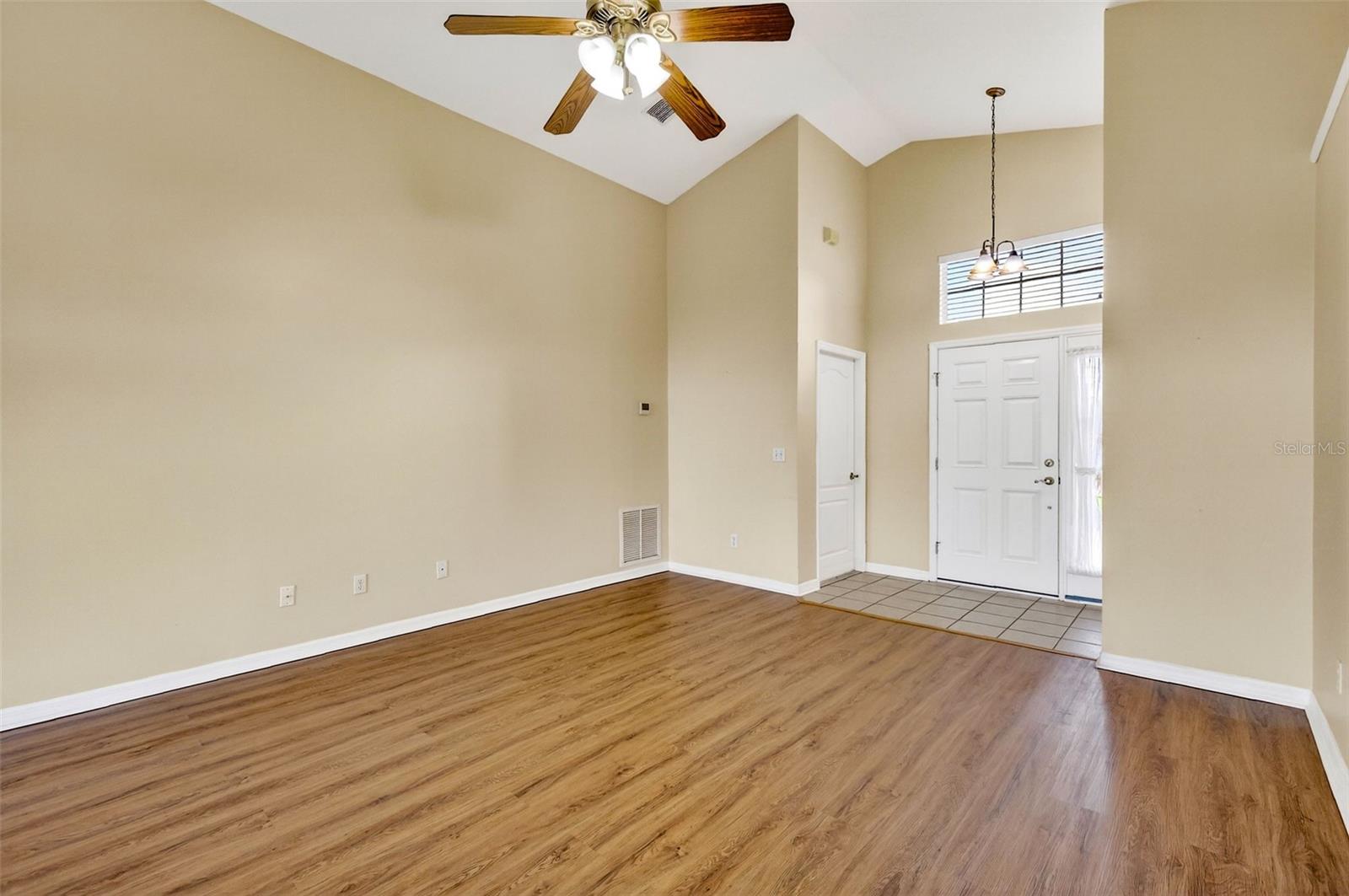 LAKEWOOD RIDGE - Residential