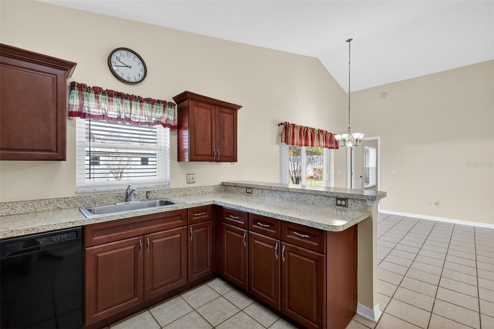 LAKEWOOD RIDGE - Residential