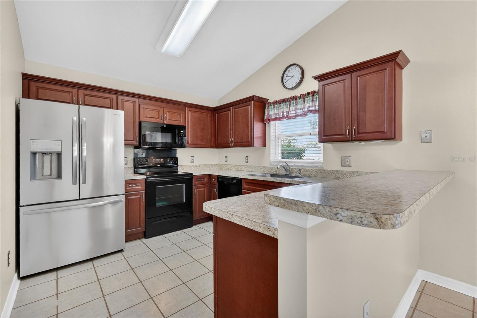 LAKEWOOD RIDGE - Residential