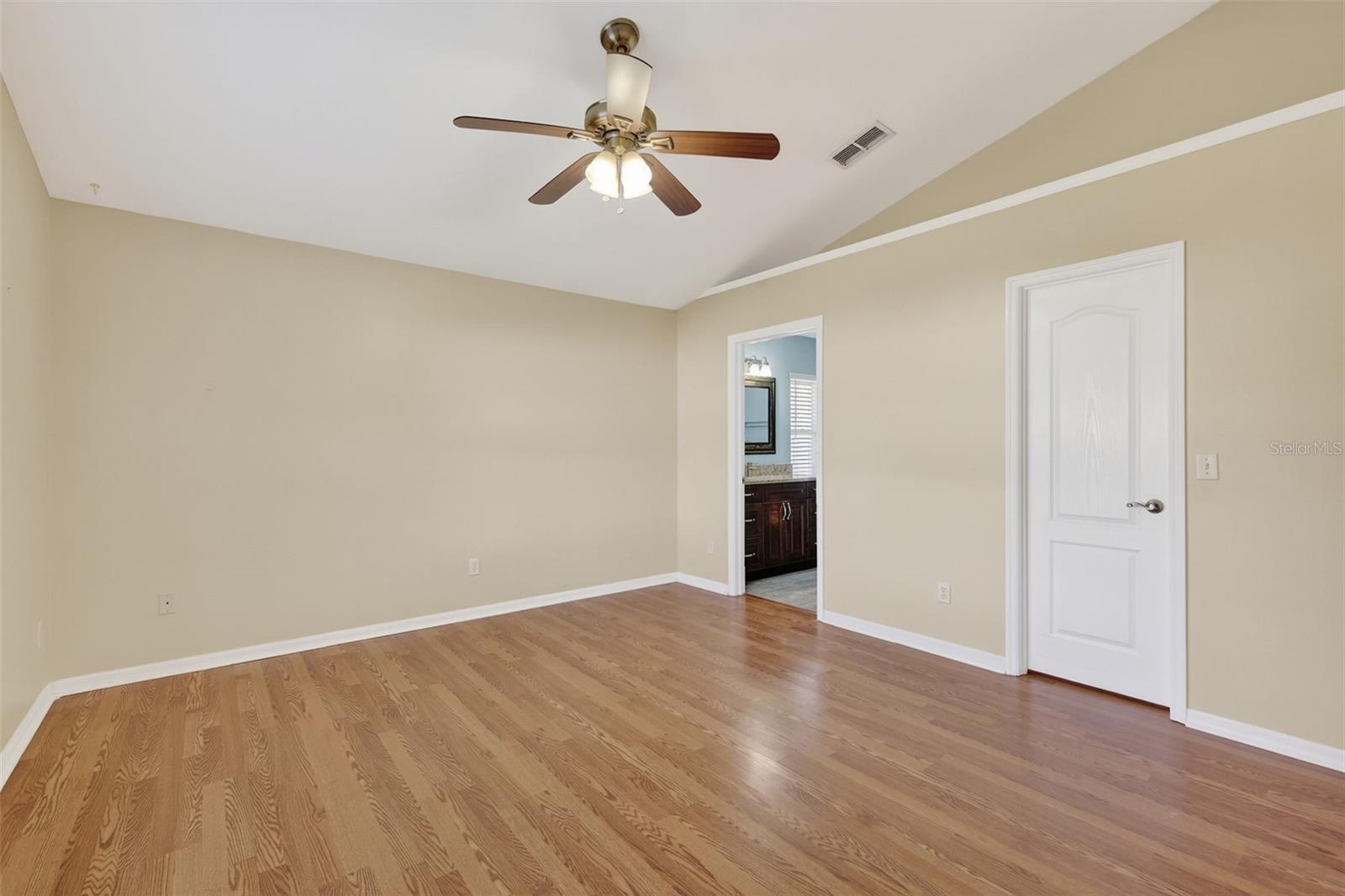 LAKEWOOD RIDGE - Residential