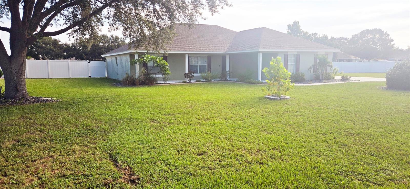 3 Bedroom, 2 Bath Home on Oversized Cul-de-Sac Lot – Move-In Ready!
This beautifully maintained 3 bedroom, 2 bath home features a desirable split bedroom floorplan and an inviting open layout that flows seamlessly into a screened outdoor patio, perfect for relaxing or entertaining.
Set on a large oversized lot at the end of a cul-de-sac, the property offers privacy and extra yard space. The nicely landscaped front yard adds curb appeal, while the fully fenced back yard provides both security and room to play, garden, or host gatherings. An RV connection adds even more flexibility.
Conveniently located just 3 minutes from the new Central Polk Parkway, this home provides quick access to both Orlando and Tampa, making commuting or weekend getaways a breeze.
Move-in ready and loaded with features, this home offers comfort, convenience, and space in one of the area’s most accessible locations. Schedule your showing today!