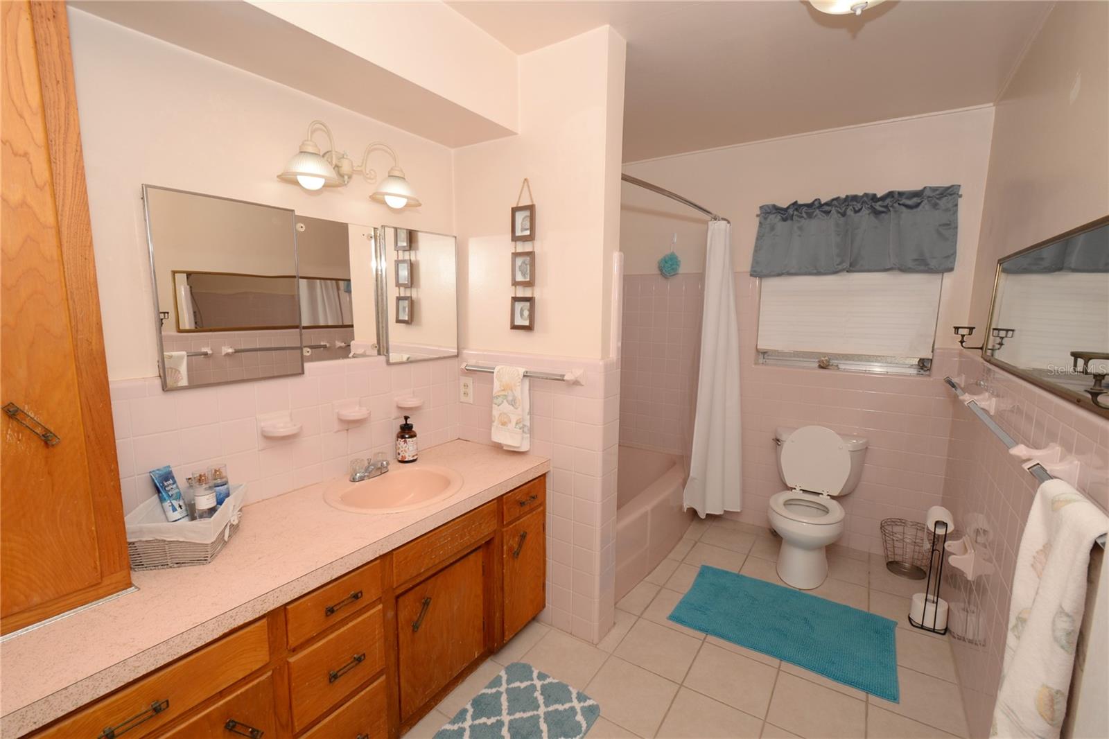 PASADENA ESTATES SEC F - Residential