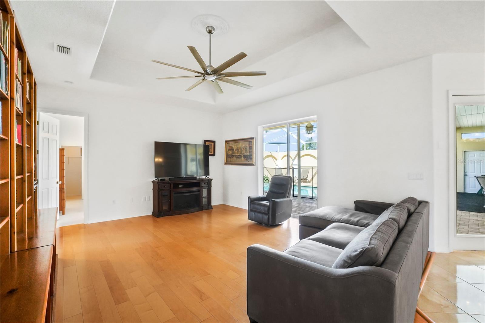 PRISTINE PLACE PH 3 - Residential