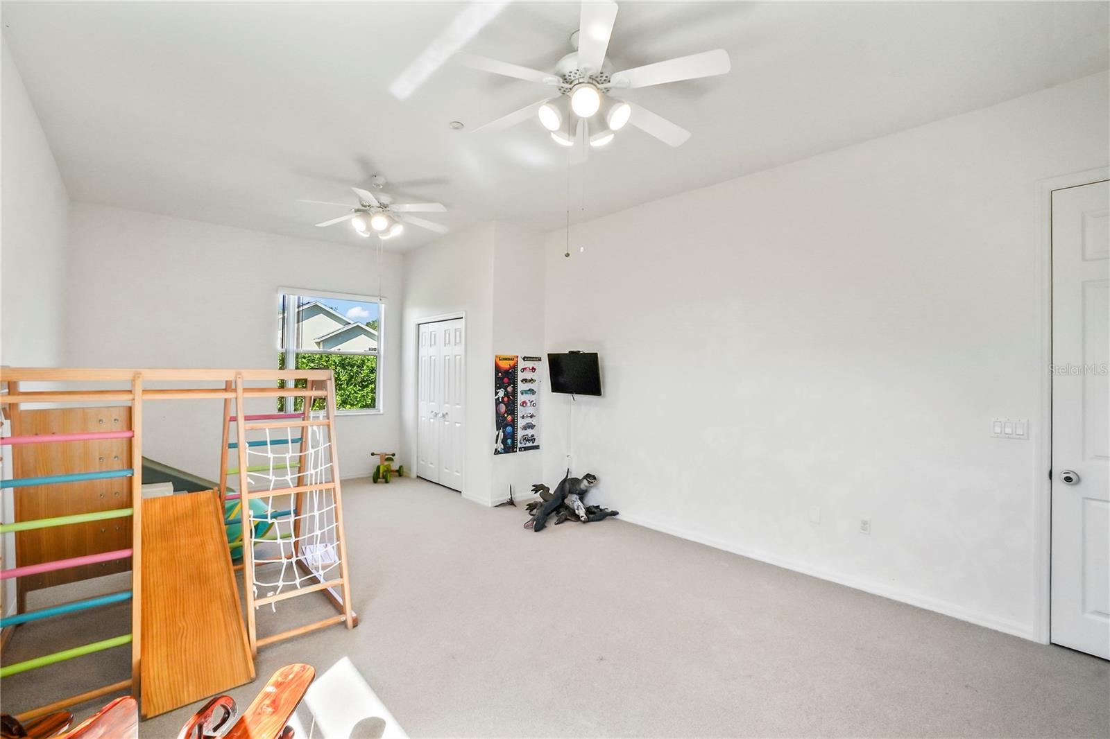 PRISTINE PLACE PH 3 - Residential