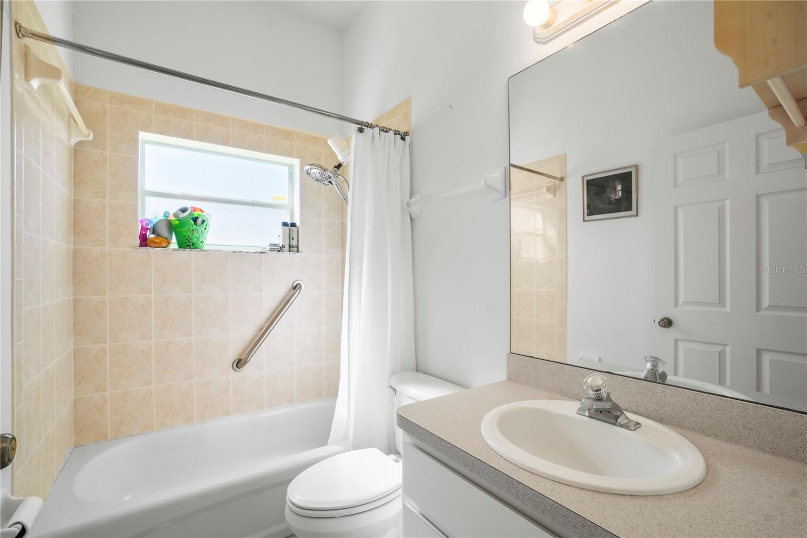 PRISTINE PLACE PH 3 - Residential