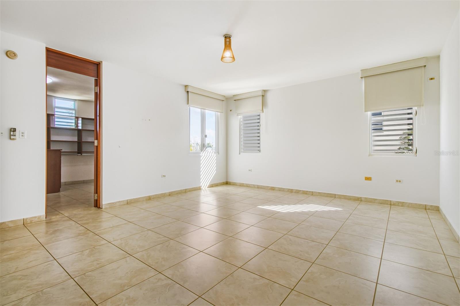 PASEO LOS CORALES II - Residential