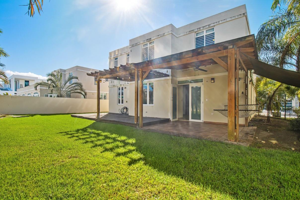 PASEO LOS CORALES II - Residential