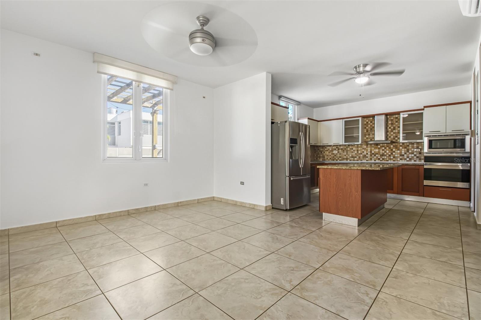 PASEO LOS CORALES II - Residential