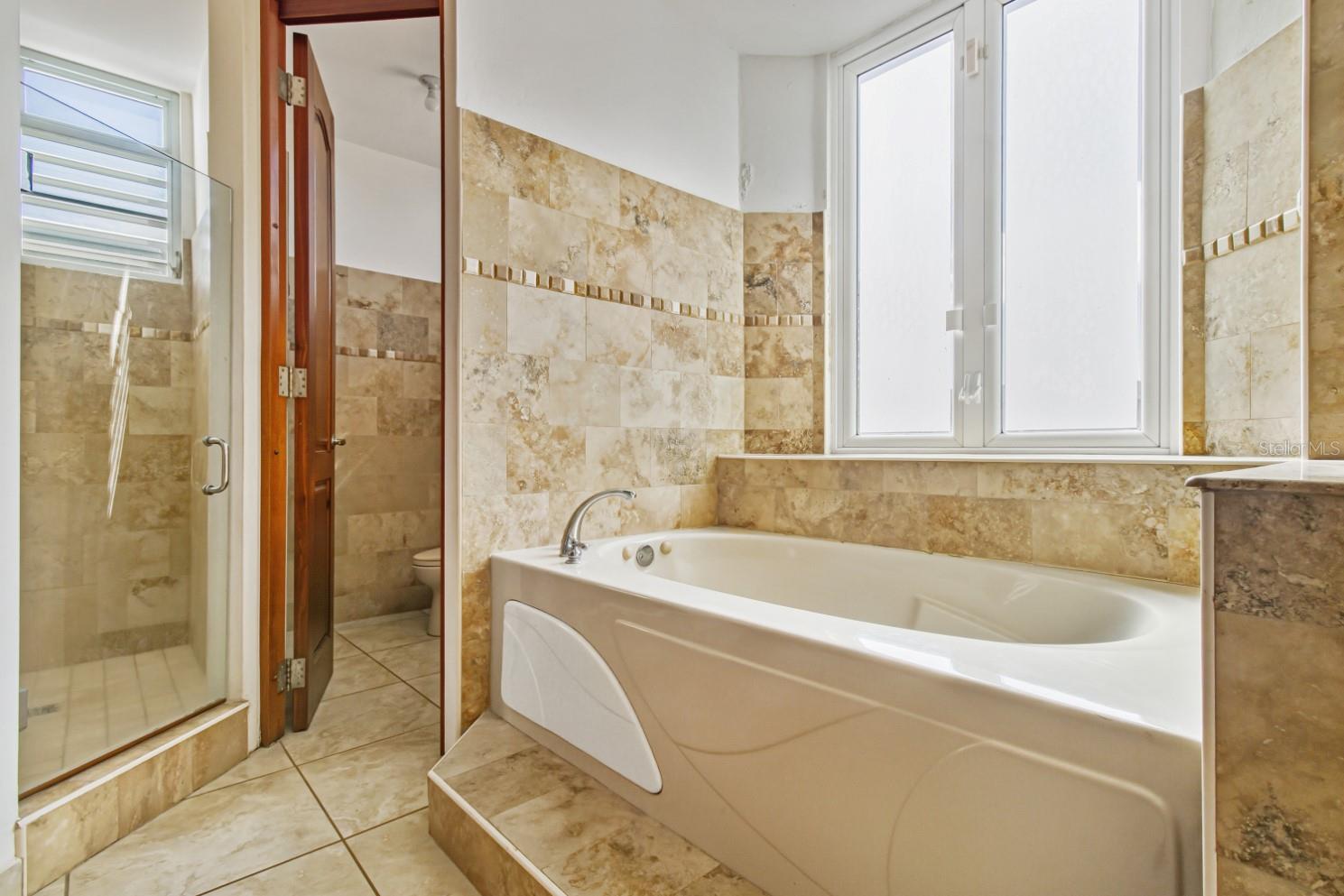 PASEO LOS CORALES II - Residential