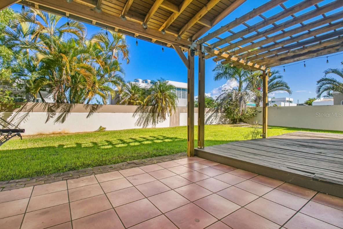 PASEO LOS CORALES II - Residential