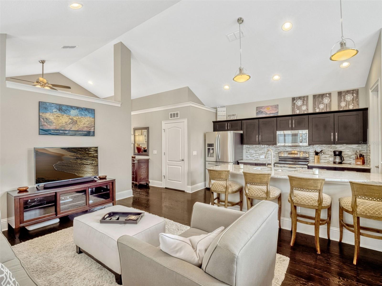 14025 HENCH LANE