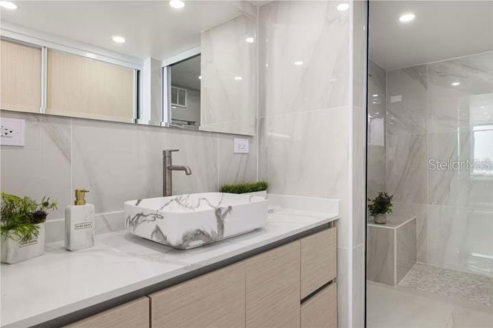 CONDOMINIUM ESJ - Residential