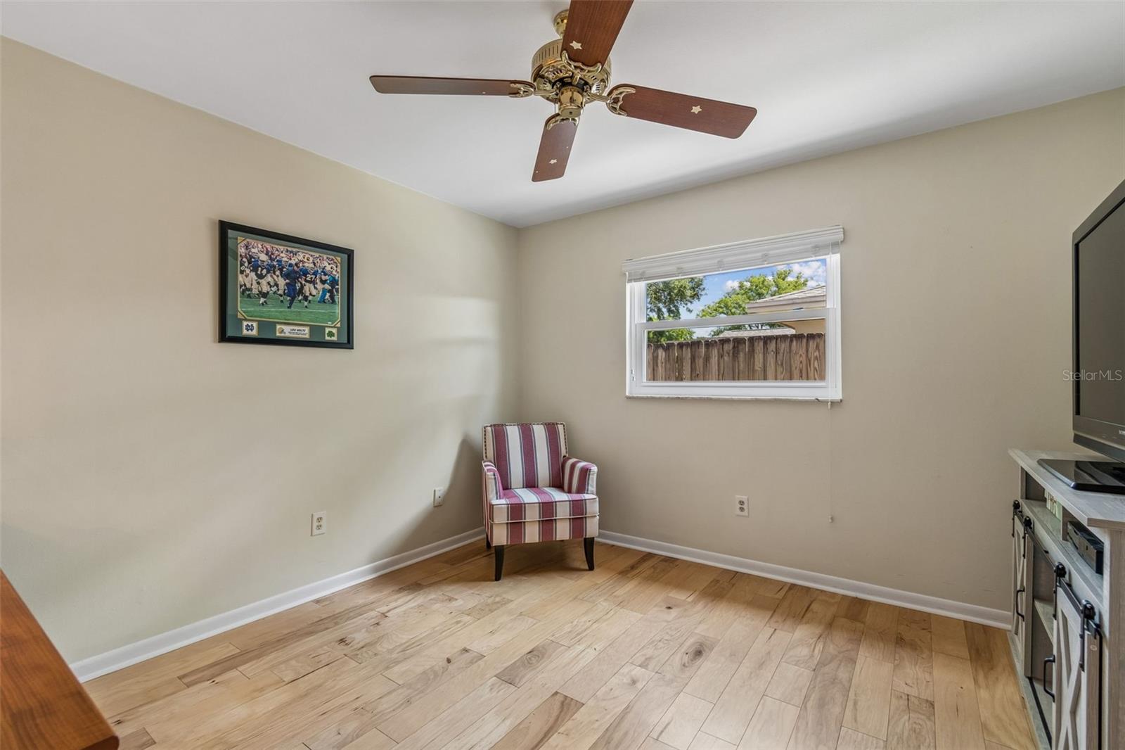 OAK GLEN - Residential