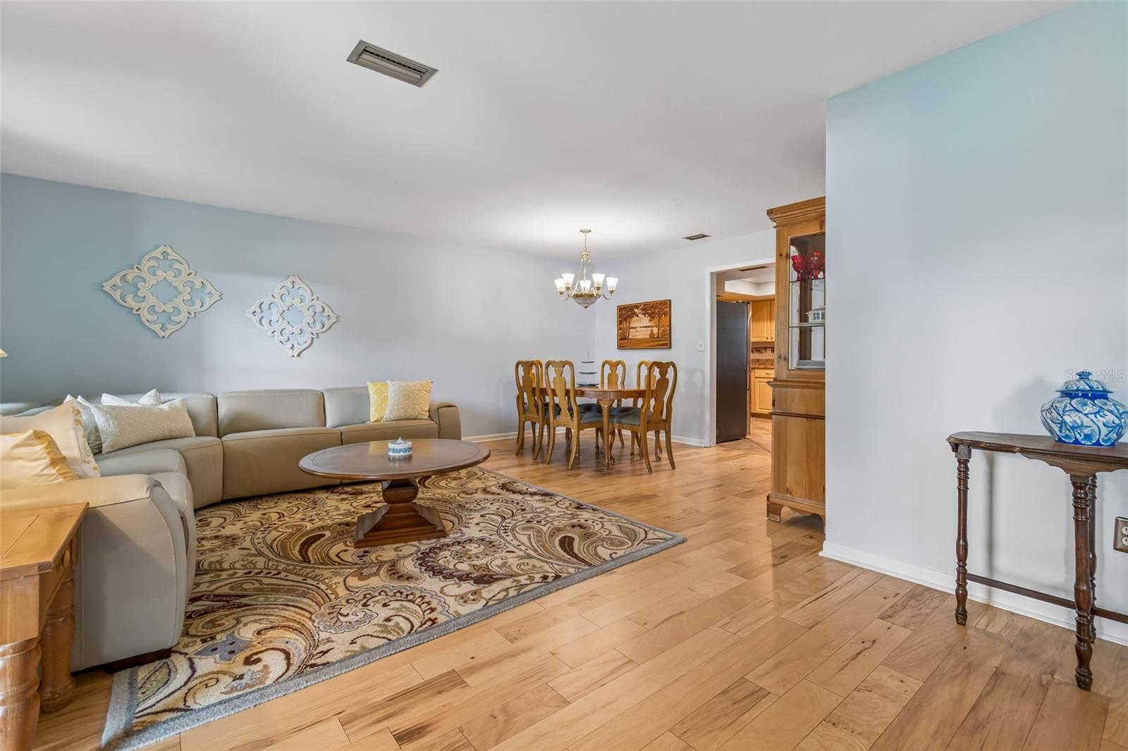 OAK GLEN - Residential