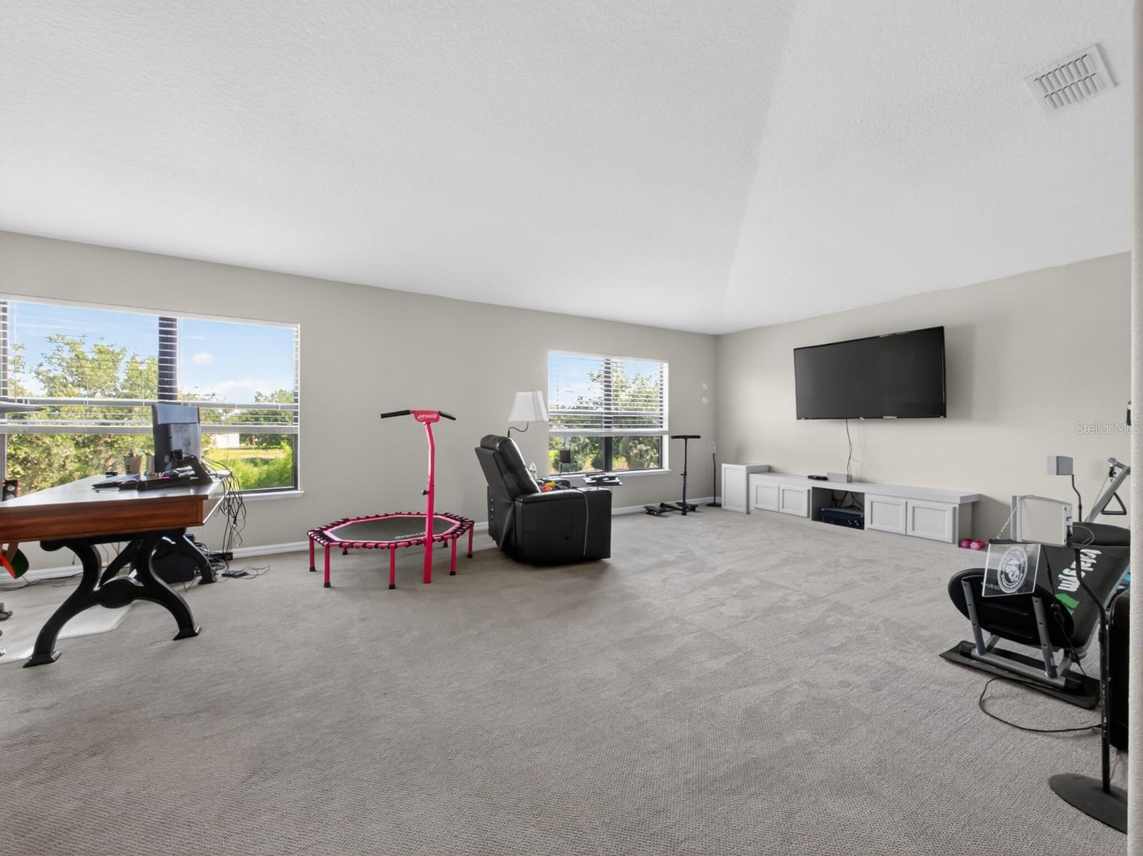 UPSON DOWNS - Residential