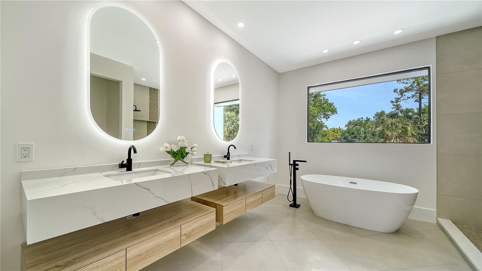 BAYVIEW - Residential