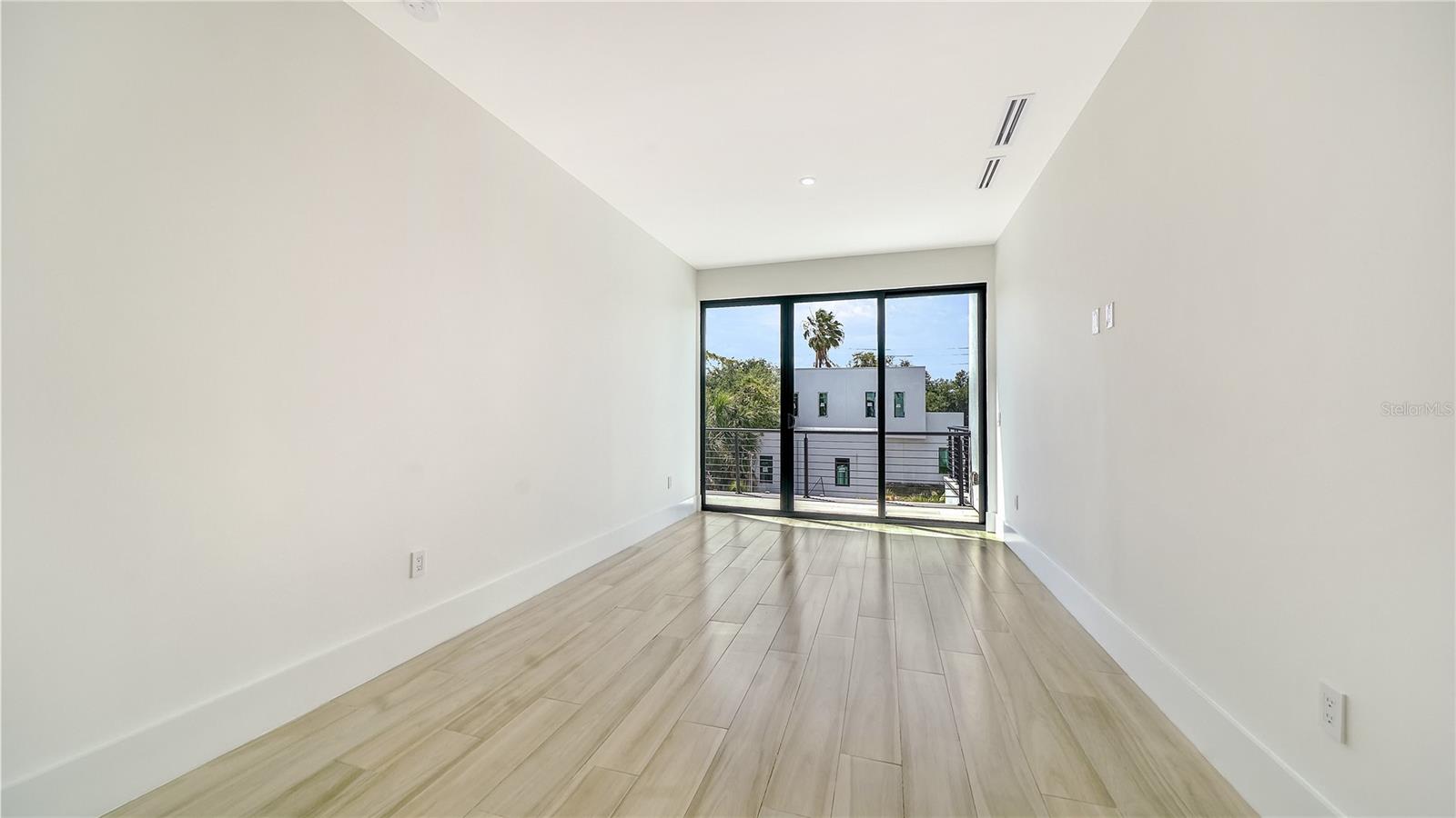 BAYVIEW - Residential