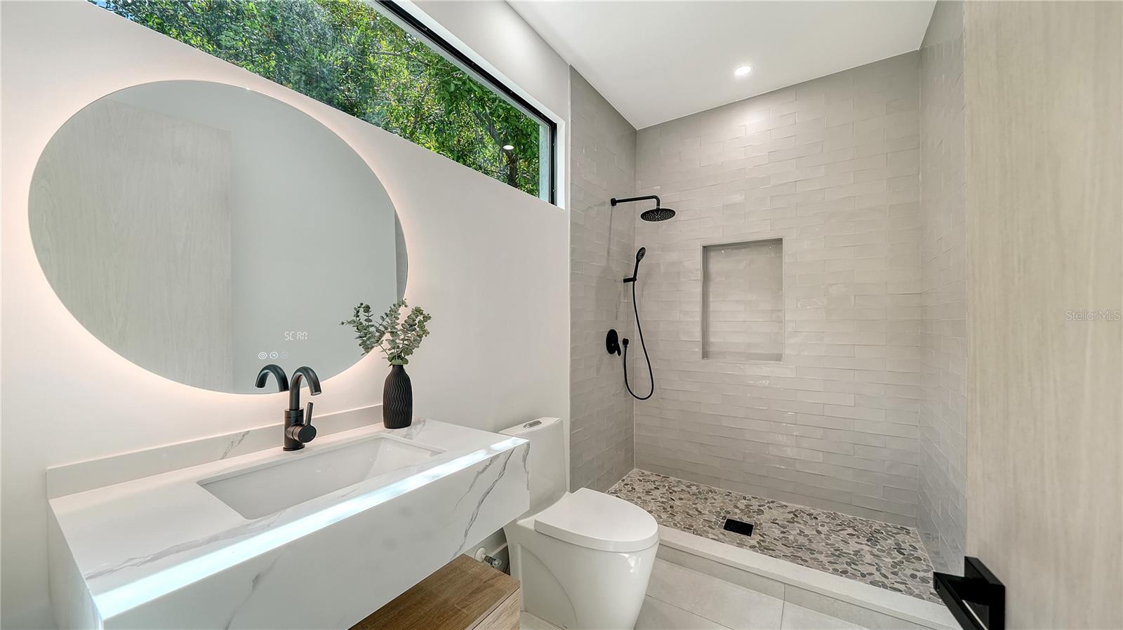 BAYVIEW - Residential